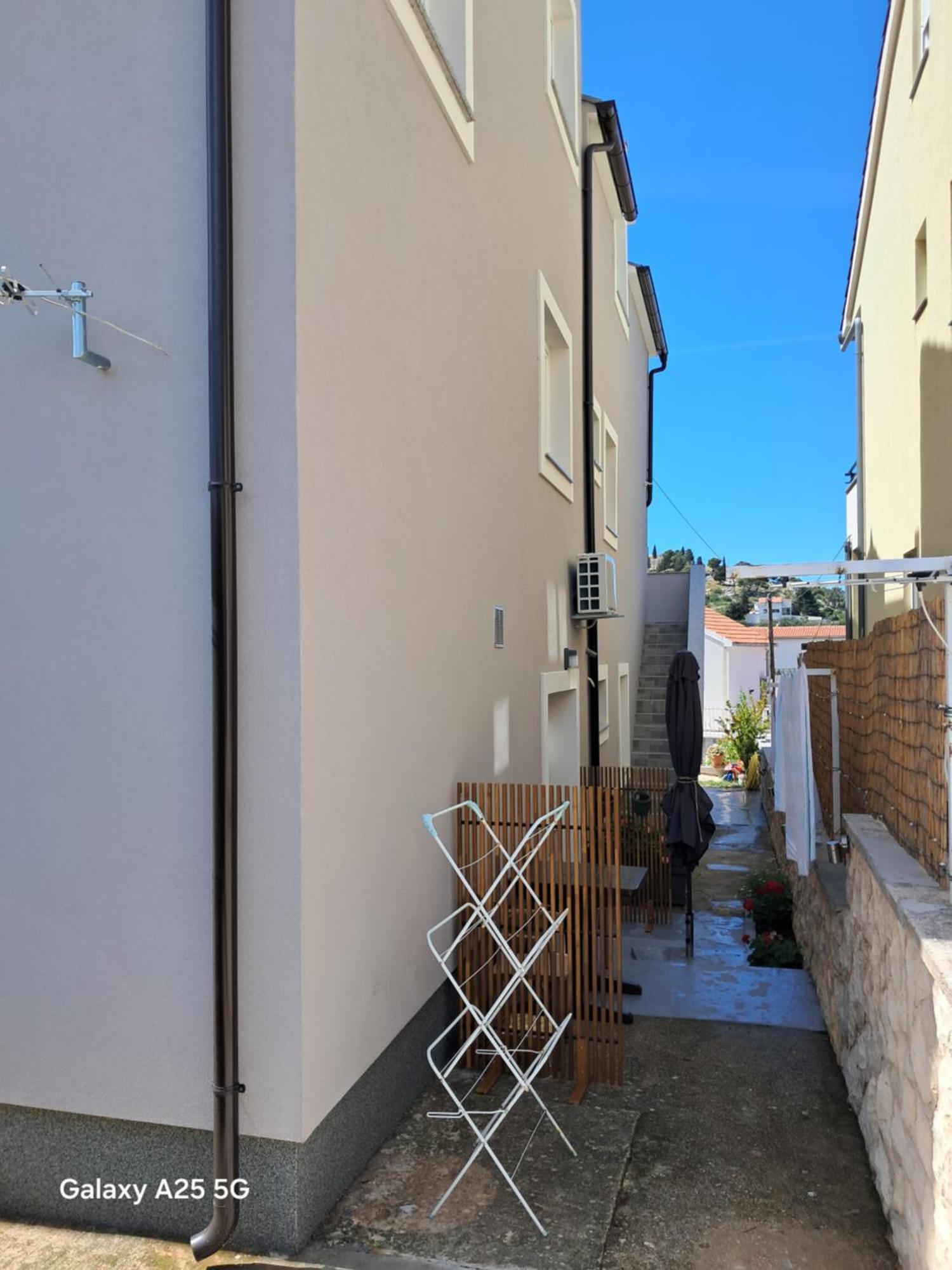 Apartments Tonci Tribalj Rum bild